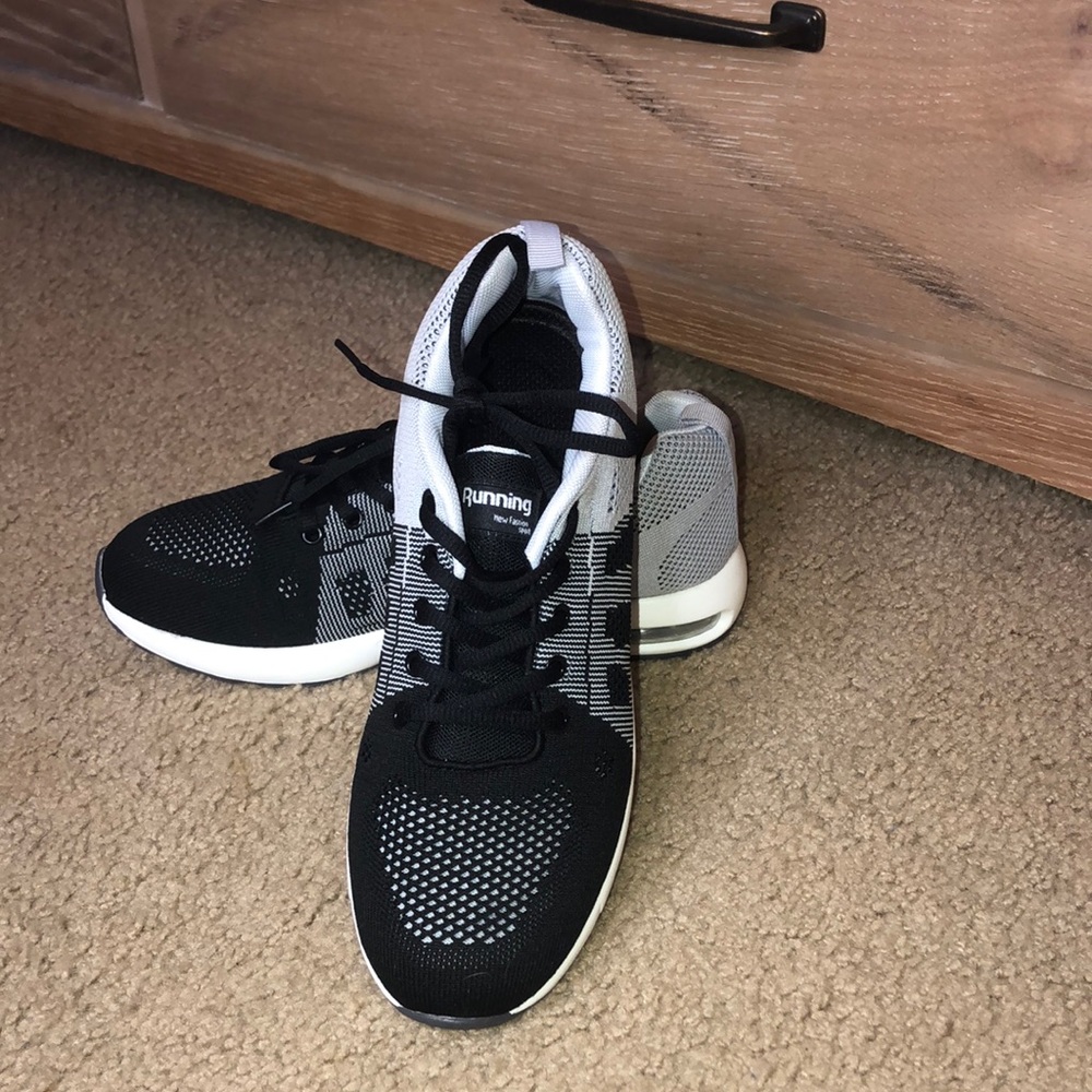 Running Shoes Silver and Black